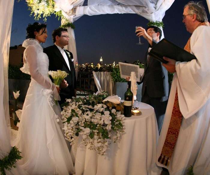 How Much Does Rabbi Cost for a Wedding