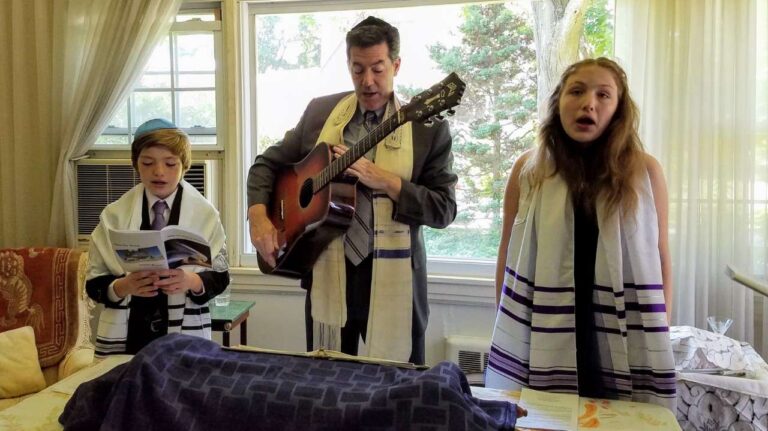 Where Do Bar Mitzvahs Take Place?