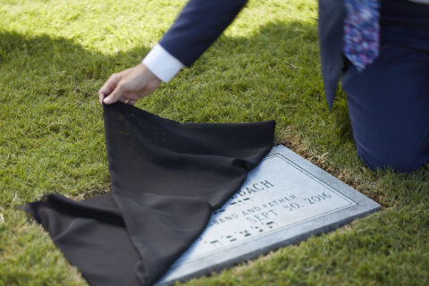 Honoring a Loved One: Unveiling Ceremony Traditions