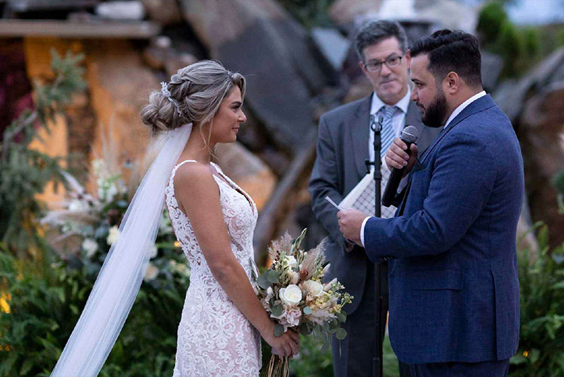 Planning an Interfaith Jewish–Catholic Wedding in Connecticut