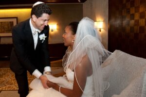 Autumn Weddings in Westchester: Jewish Traditions with a Modern Twist