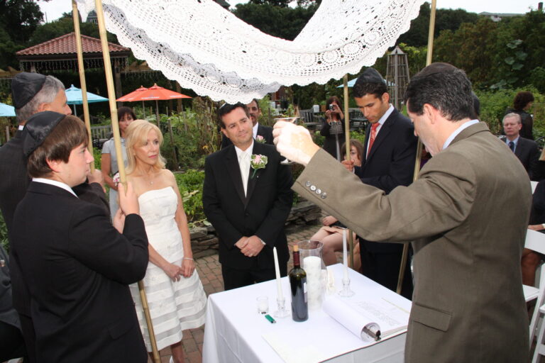 Winter Wedding Planning in Connecticut: Tips from a Reform Rabbi